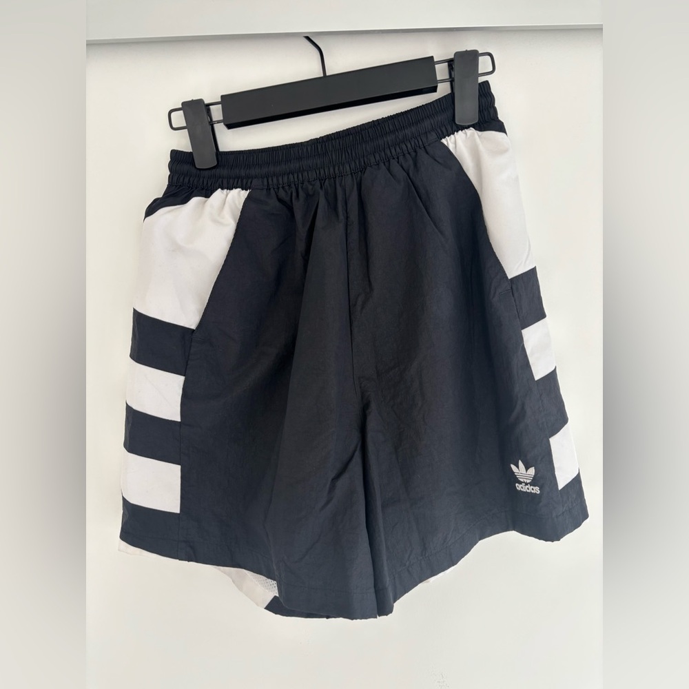 Adidas Women’s Black and White Striped Shorts with pockets